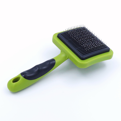 Självrensande pälsborste